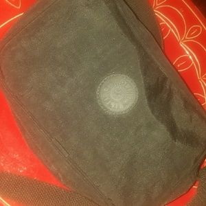 Kipling crossbody